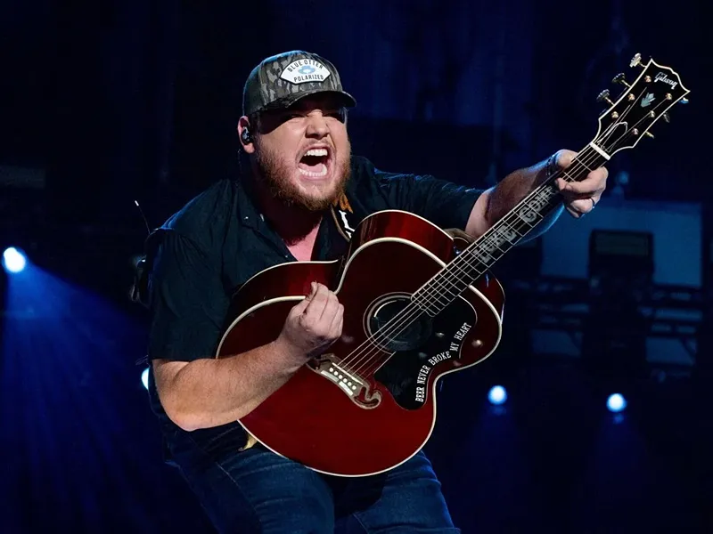Luke Combs tickets